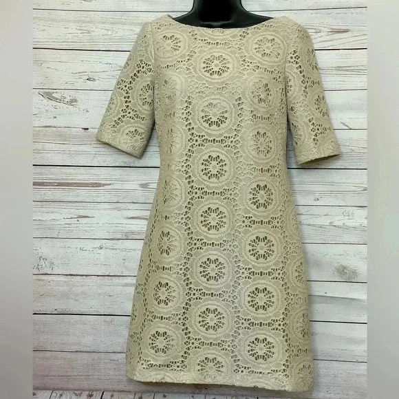 EUC Tan‎ Crochet Lace Women’s Cocktail Formal Adrianna Papell 1/4 Sleeve Dress - Picture 11 of 11